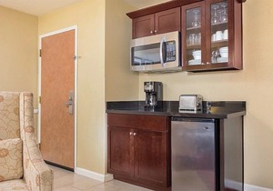 Peacock Suites Spacious 3 Bedroom