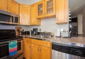 Perfect DTLA Loft! Come live like a local.