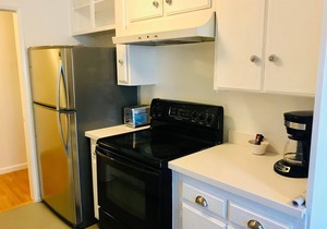 Private patio w/work space entire 2bd/2ba in West LA, SMC,UCLA Santa Monica adj