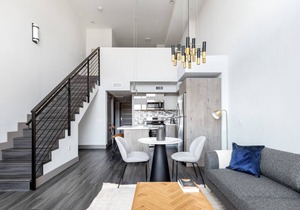 Rad Mid-Wilshire 1BR Loft w/ Gym, W/D, Pool, near Shops, by Blueground