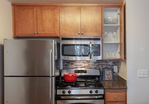 Rad Playa del Rey 1BR w/Gym, W/D & Pool, near LAX & Beach, by Blueground