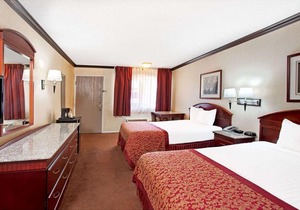 Ramada by Wyndham Pasadena