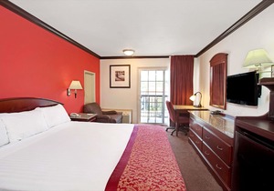 Ramada by Wyndham Pasadena