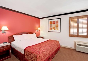 Ramada by Wyndham Pasadena