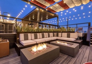 Relaxing & spacious DTLA loft!