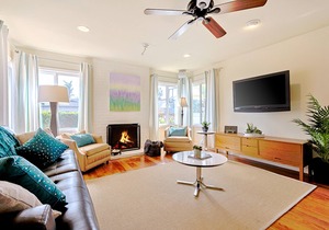 Remodeled Dog-Friendly Home w/Outdoor Shower, Wood Fireplace, Fast WiFi, Grill