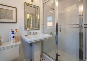 Romantic and Historic Spanish Penthouse Studio - Hollywood Hills