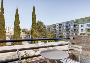 Roomy North Hollywood 2BR w/Gym & Pool, near TJ & Shops, by Blueground