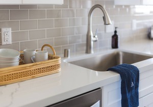 Seashore V by AvantStay | Sleek La Jolla Flat 5mins from the Beach!