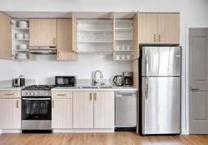 Serene Culver City 1BR w/Gym & Roof Lounge, Walkable Area, by Blueground