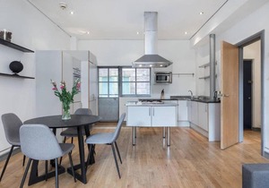 SILK HOUSE, Really cool warehouse one bedroom apartment in Clerkenwell