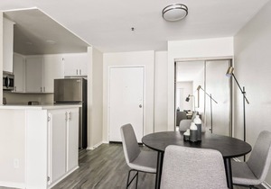 Sleek Sherman Oaks 1BR near WF + TJ, walk to Ventura Blvd, by Blueground
