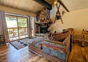Slope View Townhouse at Snow Summit Ski Resort – Your Perfect Mountain Escape
