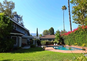 Spacious 4b3.5b House w/Swimming Pool in Pasadena