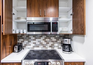 Spacious Downtown 1BR w/Doorman, nr. Disney Hall by Blueground
