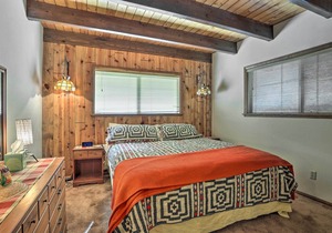 Spacious Family Cabin < 1 Mi to Lake Gregory!