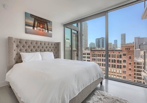 Spacious & Stylish 1BR w/Balcony + Office in DTLA