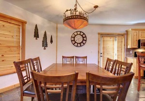 Starlight Retreat by AvantStay | Gorgeous Log Style Home w/Incredible Views!