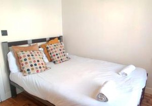 Studio Flat near Liverpool st & Shoreditch London.