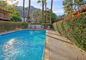 Stunning Condo in Mountain Cove , CA. Indian Wells