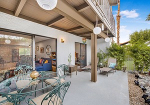 Stylish 2/2 Ground Level Condo in South Palm Springs