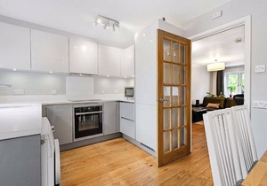 Stylish 2 bed house close to Canary Wharf