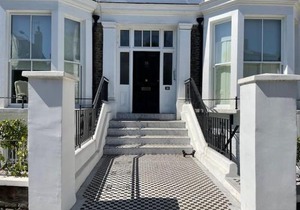 Stylish 3-bedroom flat in Kensington