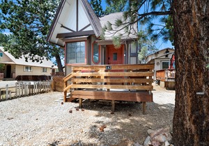 Sugarloaf Chalet
