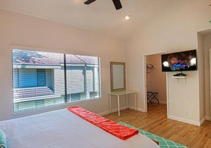 Suite Escapes 6