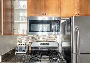 Sunny Playa Del Rey 1BR w/Balcony, Pool, Gym + Sky lounge by Blueground