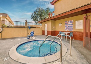 SureStay Hotel by Best Western Fontana