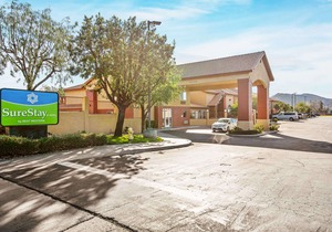 SureStay Hotel by Best Western Fontana