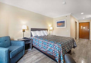 SureStay Hotel by Best Western Fontana