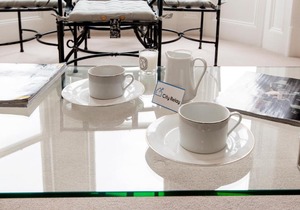 The Bright Airlie Gardens Apartment