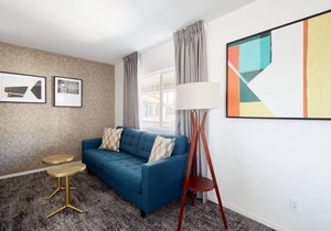 The Cole powered by Sonder | King Suite