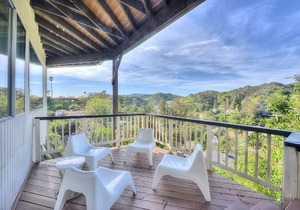 The Great Hollywood Hills Secluded Private Guest House + Incredible Views
