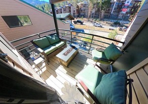 The Meadows-Cozy Hotel Room W/Deck