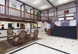 Travelodge by Wyndham Orange County Airport/Costa Mesa