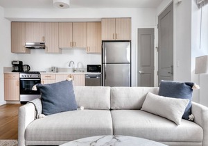Trendy Culver City 1BR w/Gym & Roof Lounge, Walkable Area, by Blueground