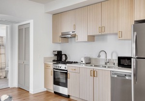 Trendy Culver City 1BR w/Gym & Roof Lounge, Walkable Area, by Blueground