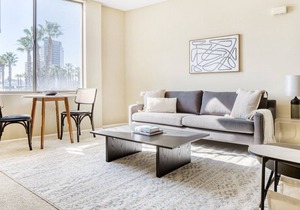 Trendy Downtown 1BR w/ Pool, W/D & Gym, near Broad Museum, by Blueground