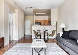 Trendy North Hollywood 1BR w/Gym & Pool, near TJ & shops, by Blueground