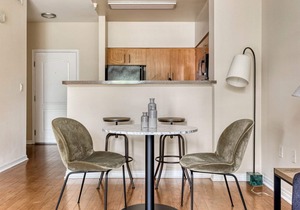 Trendy North Hollywood 1BR w/Gym & Pool, near TJ & shops, by Blueground