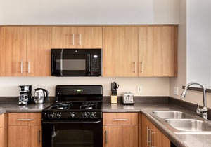 Trendy North Hollywood 1BR w/Gym & Pool, near TJ & shops, by Blueground