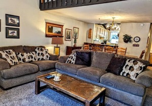 Unbeatable Location at Snow Summit – 2BR Townhouse Retreat