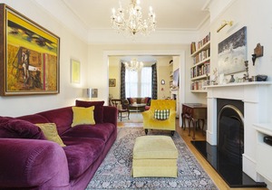 UP TO 20% OFF - A comfortable yet funky home sleeping 8 in vibrant Camden- Veeve