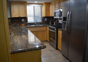 Walk to Snow Summit 3b 2b condo WiFi Sleeps 8