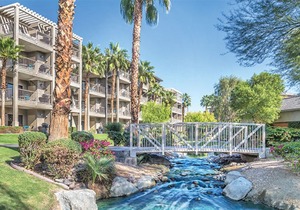Wyndham Indio 1 Bedroom Condo, Full Kitchen