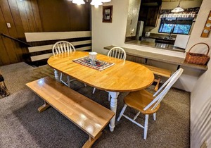 Year-Round Escape – Cozy Townhome at base of Snow Summit