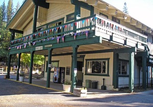 Yosemite Lakes Cabin 39